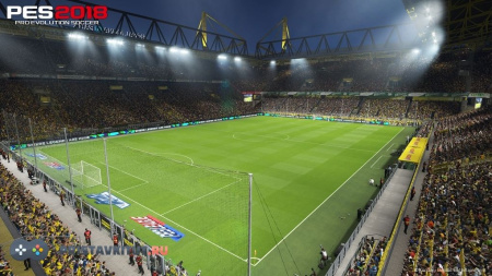 Pro Evolution Soccer 2018 (PS4)